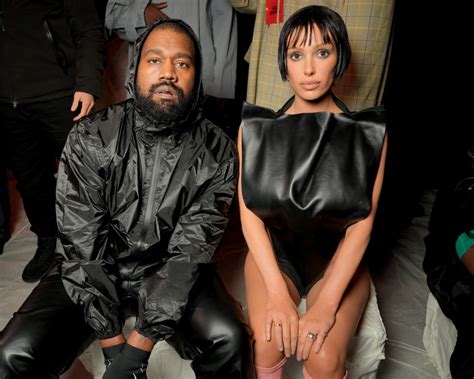 censori nude|Kanye Wests wife Bianca Censori nearly nude on front row at。